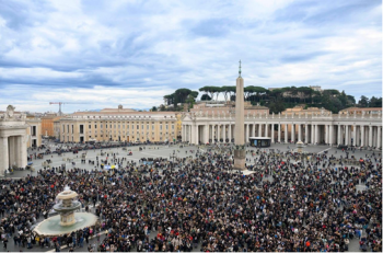Place Saint-Pierre au Vatican © Vatican Media