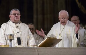  P. Petr Piťha avec cardinal Duka © Martina Rehorova
