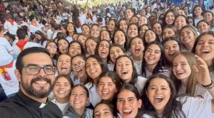 Des Milliers De Missionnaires Se Sont Rassemblés À L'Université Anáhuac De Mexico Le Dimanche 5 Avril Pour Célébrer La Messe De la Résurrection © Légionnaires Du Christ