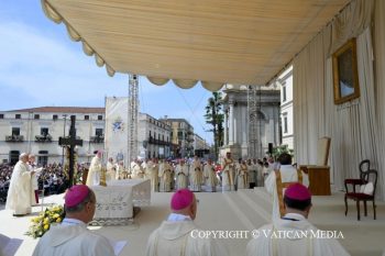 Visite Pastorale Du Pape Léon XIV À Pompéi Et À Naples, 8 Mai 2025 © Vatican Media À Pompéi, le pape Léon XIV confie le monde à la puissance du Rosaire | ZENIT - Français
