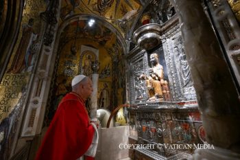 Prière du Rosaire à l’Abbaye Notre-Dame de Montserrat, 10 juin 2026 © Vatican Media  