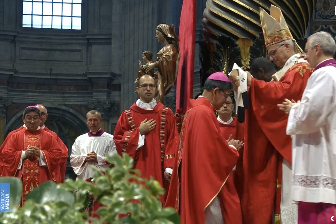  35 nouveaux archevêques ont reçu le pallium des mains du pape © Vatican Media