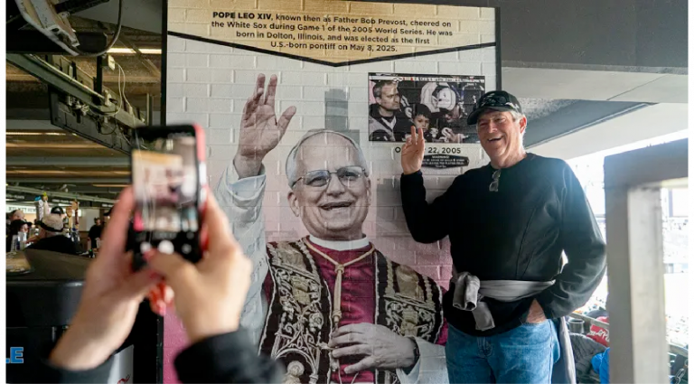 Le pape Léon XIV continue de susciter une grande sympathie parmi les catholiques américains © Ben Hsu/Icon Sportswire via Getty Images