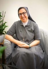 "Elle unit la rigueur critique d’une économiste à la spiritualité salésienne du soin des jeunes et des plus démunis" © humandevelopment.va