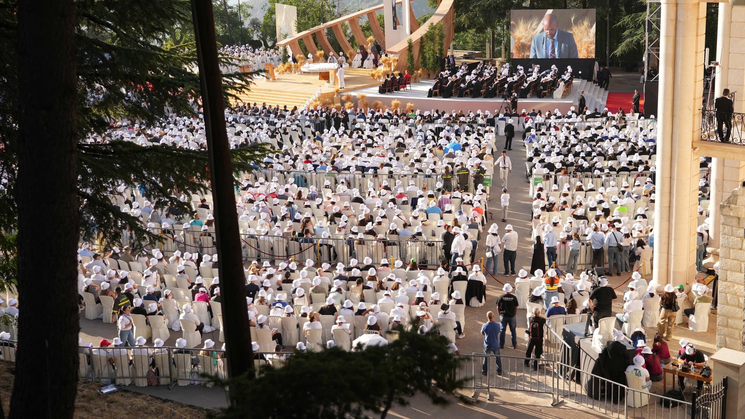 Une vue de la messe solennelle présidée par le cardinal Bechara Boutros Rai le 25 juillet 2026, à l'occasion de la béatification du patriarche Elias Hoyek. © Patriarcat maronite/ACI MENA