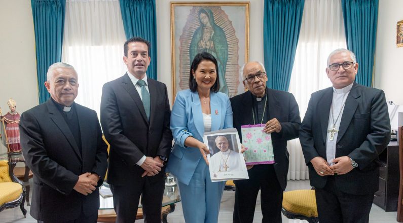 La réunion s'est tenue au siège de la CEP et était présidée par Mgr Carlos García Camader © Conférence épiscopale péruvienne