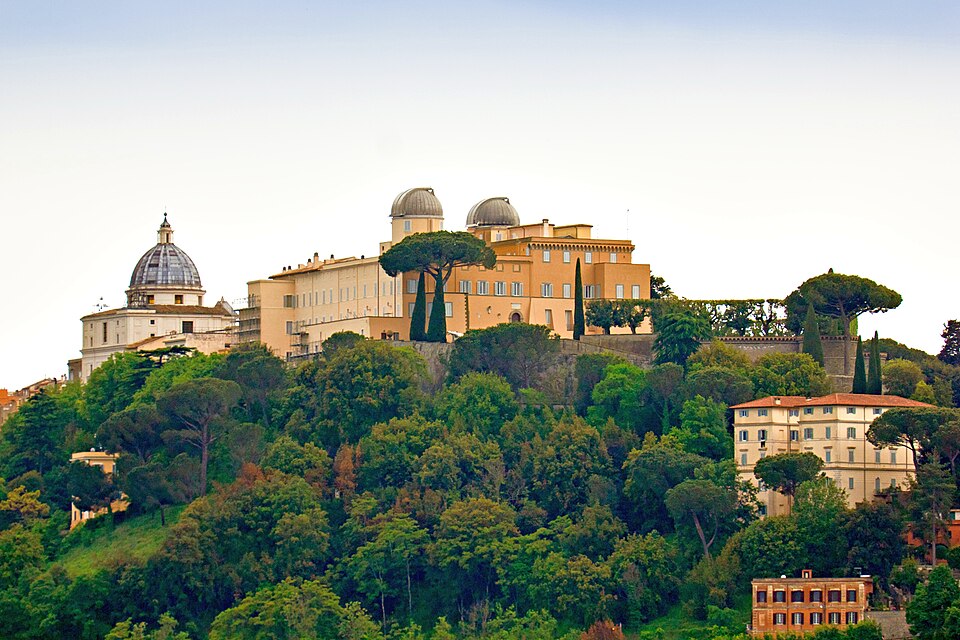 Castel Gandolfo © Wikimedia, H. Raab (User:Vesta) - Own work, CC BY-SA 4.0