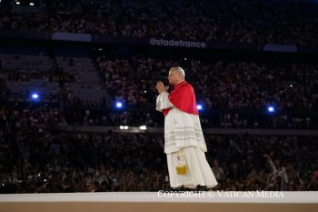  « Nous ne sommes pas seuls sur ce chemin de sainteté » © Vatican Media