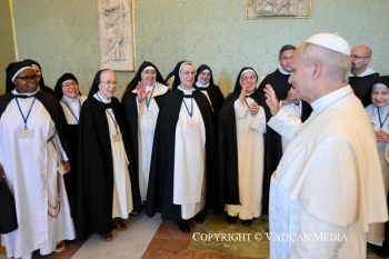 
Discours du Saint-Père aux membres de la Commission internationale des moniales dominicaines contemplatives © Vatican Media  ©