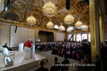 Rencontre avec les autorités, la société civile et le corps diplomatique, 25 septembre 2026 © Vatican Media
