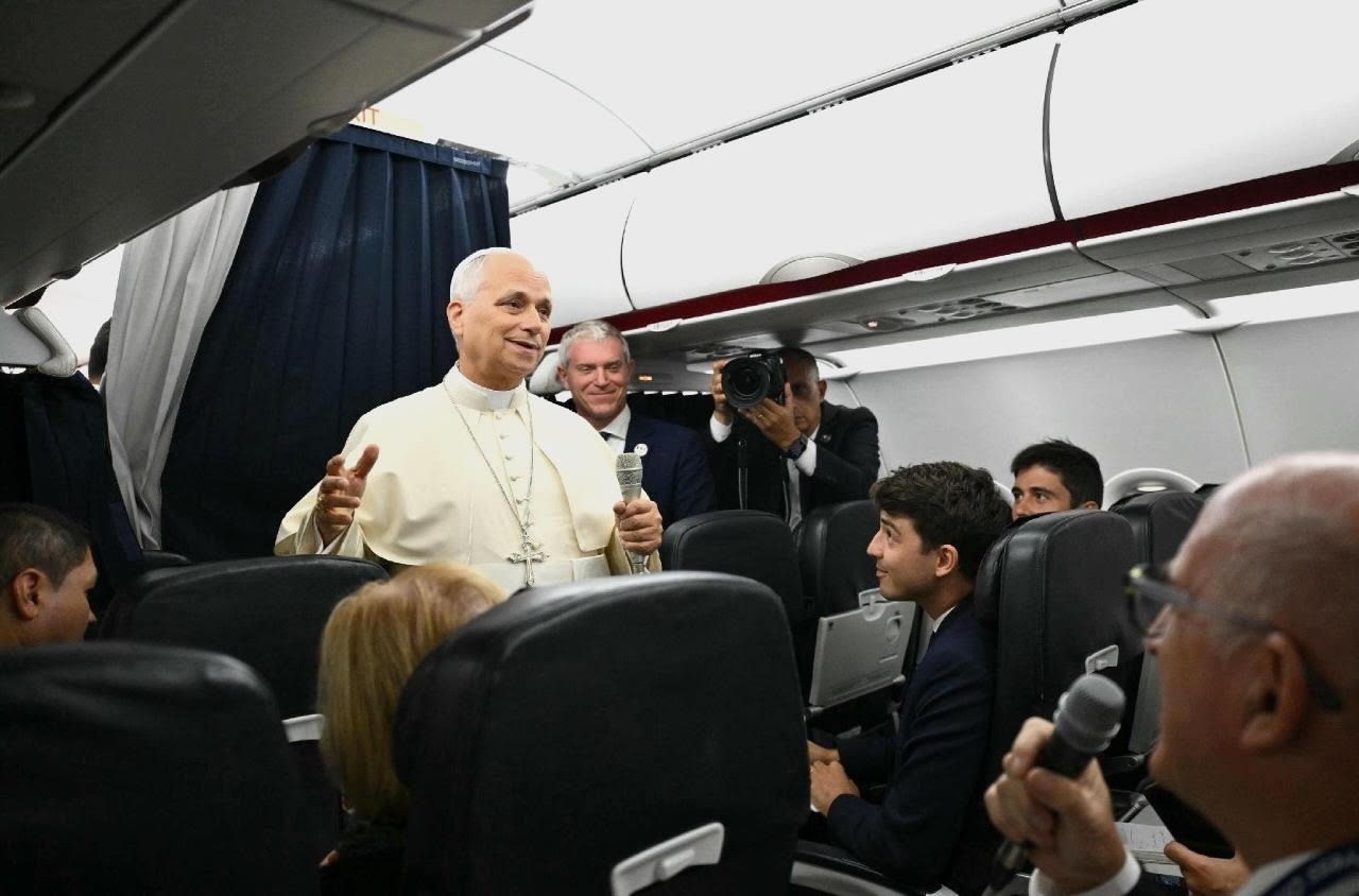Le retour à Rome devant 80 journalistes, 28 septembre 2026 © Vatican Media