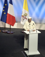 Le pape a donné deux discours au centre des congrès Robert Schuman ©  P. Jorge Mújica