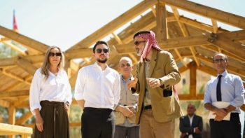 Le prince Al Hussein bin Abdullah II s'est rendu à Al-Maghtas, le site traditionnellement associé au baptême de Jésus par Jean-Baptiste © VaticanNews