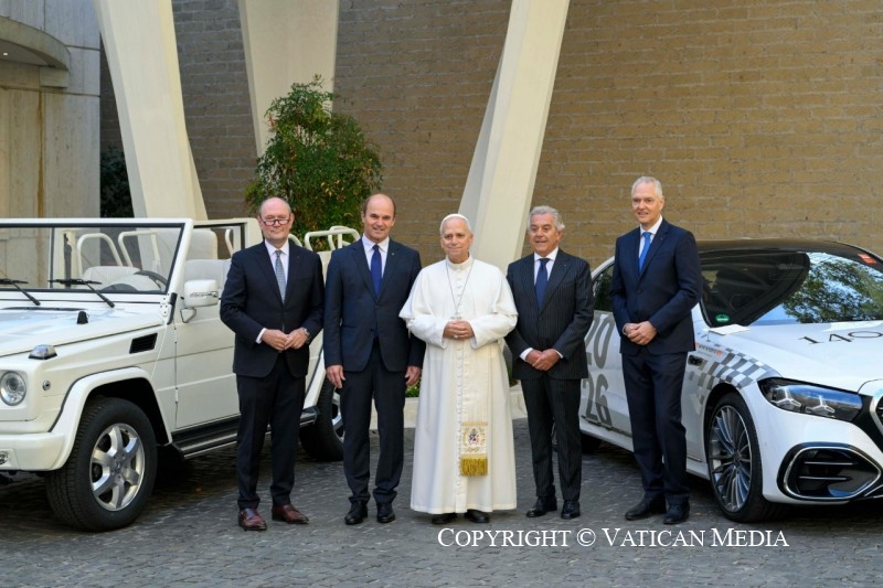 Rencontre avec les dirigeants de Mercedes Benz, 28 octobre 2026 © Vatican Media