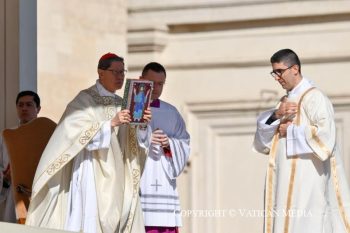 Messe de clôture de la Rencontre organisée à l’occasion du 10e anniversaire de la publication de l’exhortation apostolique Amoris laetitia, présidée par le Cardinal Luis Antonio G. Tagle, 14 octobre 2026 © Vatican Media 