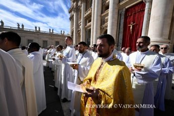 Messe de clôture de la Rencontre organisée à l’occasion du 10e anniversaire de la publication de l’exhortation apostolique Amoris laetitia, présidée par le Cardinal Luis Antonio G. Tagle, 14 octobre 2026 © Vatican Media 