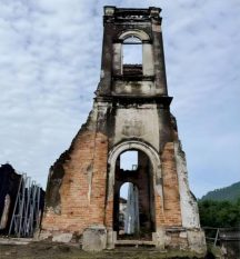 Aujourd’hui, les ruines de l’église du Sacré-Cœur de Jésus de Pagar Tras sont souvent surnommées « Notre-Dame de la jungle ».© RVA